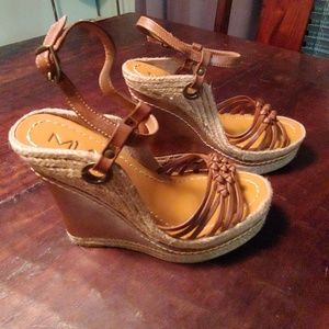 Mia Brown Wedges